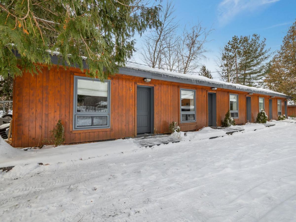 Somerset Lakeside Resort Bancroft Exterior photo
